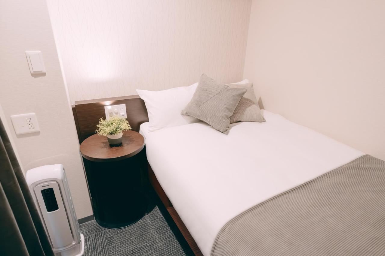 R Hotel Honmachi Oszaka Kültér fotó