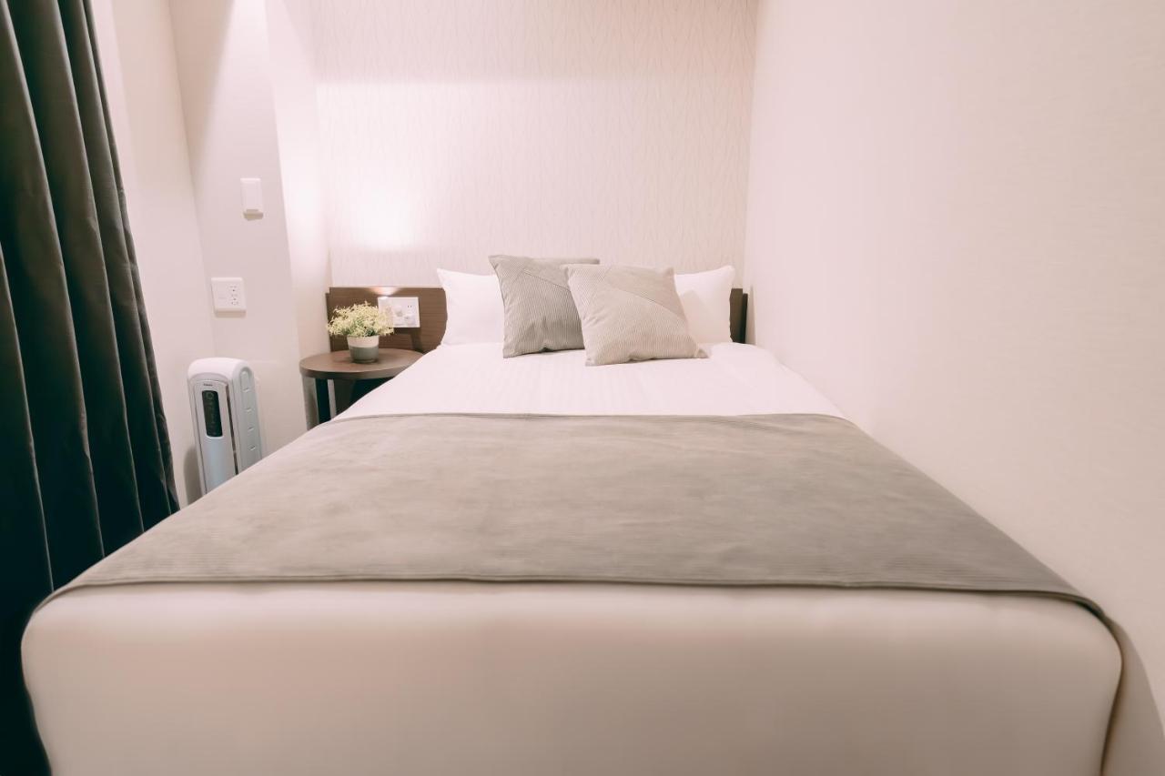 R Hotel Honmachi Oszaka Kültér fotó